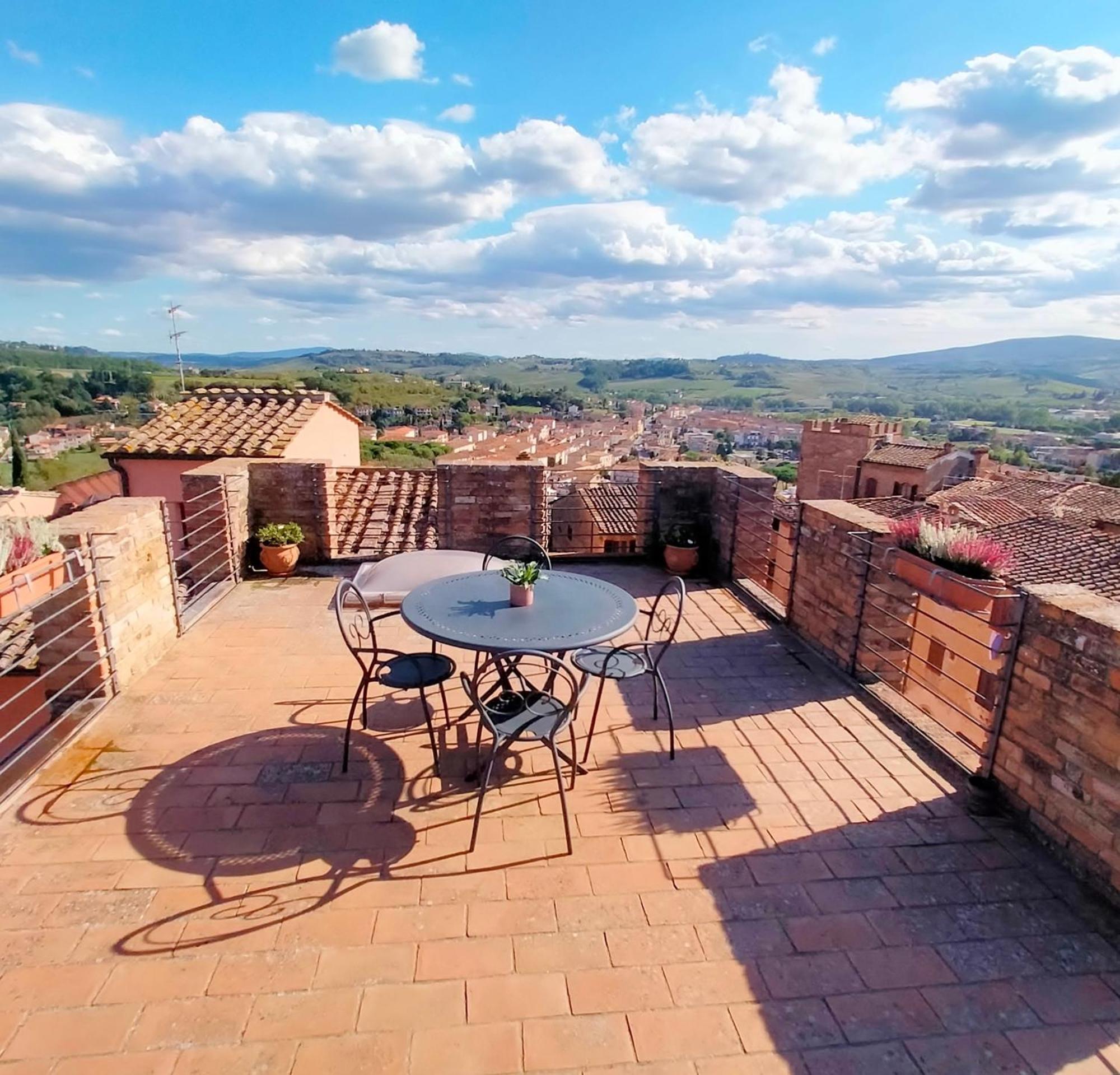 Palazzo Stiozzi Ridolfi Apartman Certaldo Kültér fotó